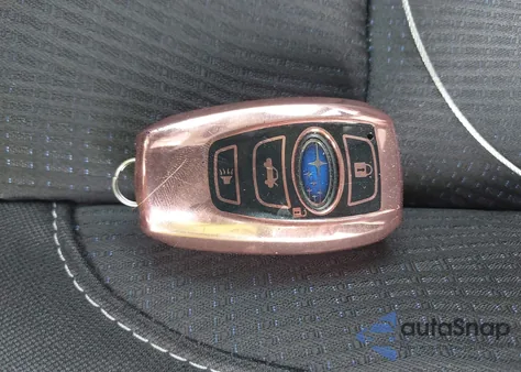 2019 Subaru Ascent Premium z USA, uszkodzony, nr VIN 4S4WMAFD2K3435310